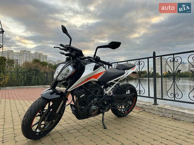 KTM 390 Duke 2022 KTM 390 Duke 2022