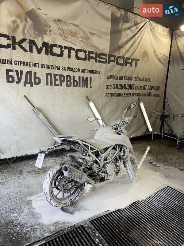 Мотоцикл Без обтекателей (Naked bike) KTM 390 Duke 2024 в Киеве