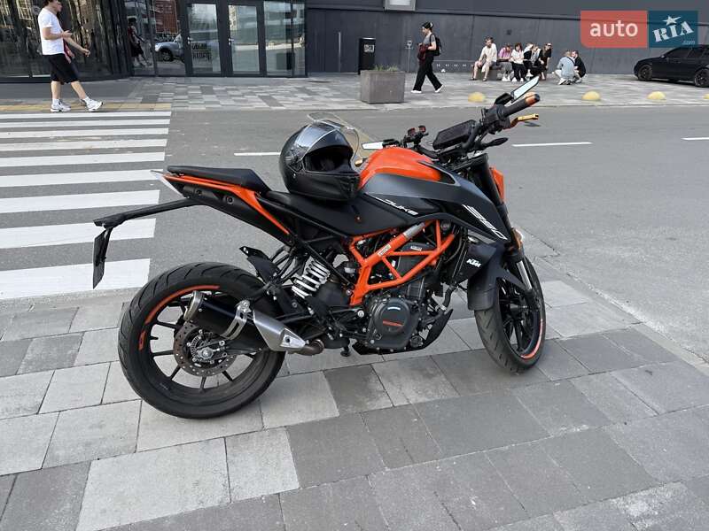 KTM 390 Duke 2023
