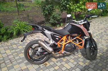 Мотоцикл Без обтекателей (Naked bike) KTM 690 Duke 2012 в 