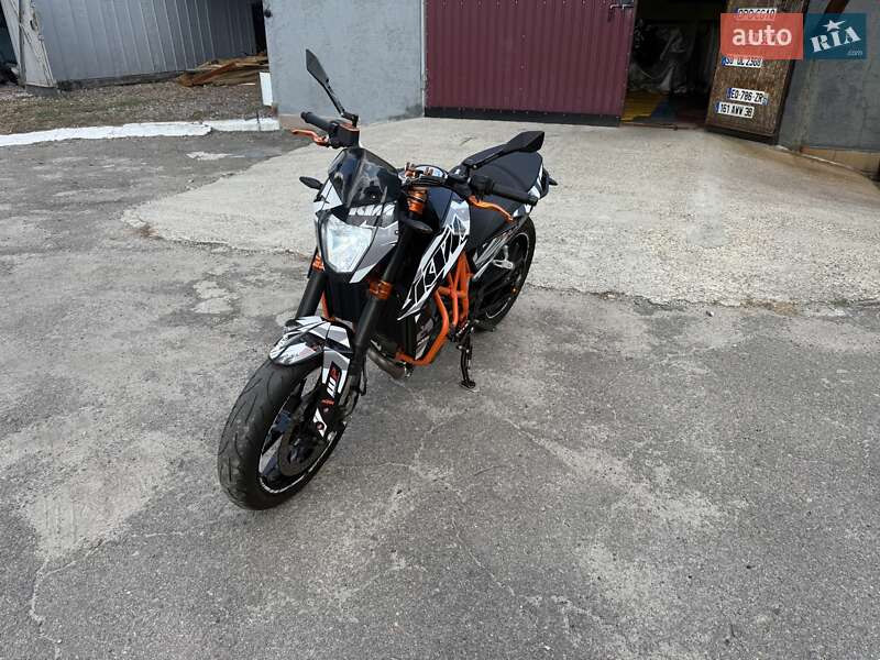 Мотоцикл Без обтекателей (Naked bike) KTM 690 Duke 2015 в Черкассах