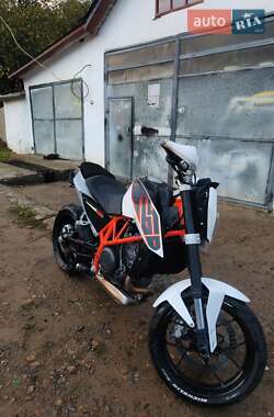 Спортбайк KTM 690 Duke 2014 в Чернівцях