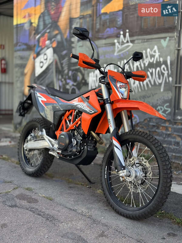 KTM 690 Enduro 2021
