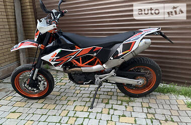 Мотоцикл Супермото (Motard) KTM 690 SMC 2015 в 
