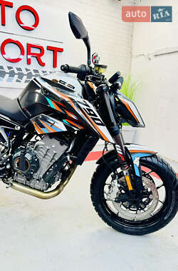 Спортбайк KTM 790 Duke 2019 в 