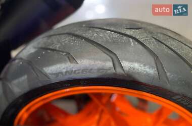 Мотоцикл Без обтекателей (Naked bike) KTM 890 Duke 2022 в 