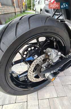 Мотоцикл Без обтекателей (Naked bike) KTM 890 Duke 2021 в 