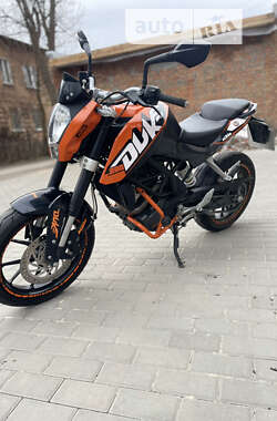 Мотоцикл Без обтікачів (Naked bike) KTM Duke 2012 в 