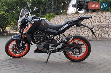 Мотоцикл Без обтекателей (Naked bike) KTM Duke 2021 в 