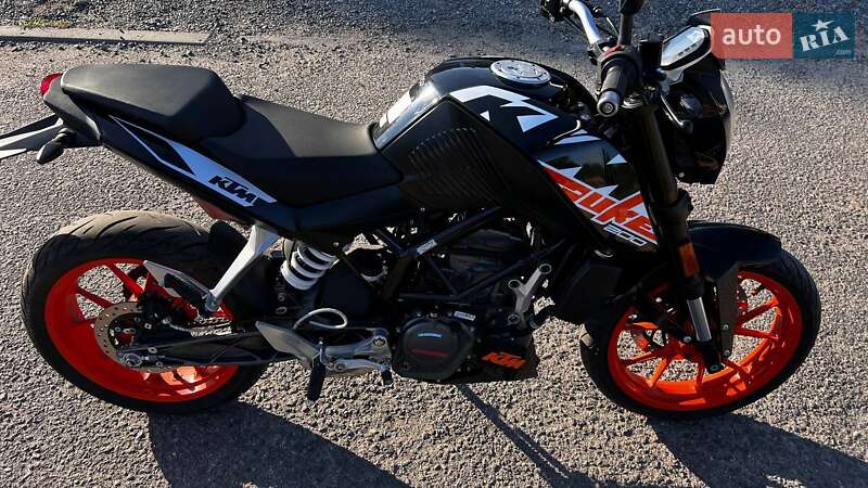 Мотоцикл Без обтікачів (Naked bike) KTM Duke 2021 в Новому Бузі фото 21 Мотоцикл Без обтікачів (Naked bike) KTM Duke 2021 в Новому Бузі