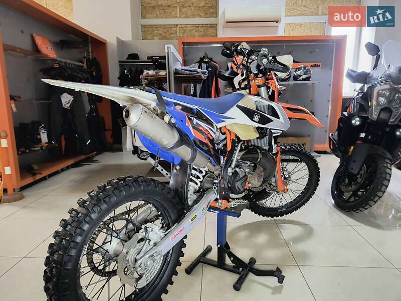 Мотоцикл Внедорожный (Enduro) KTM EXC 250 2017 в Киеве