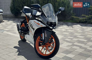 Мотоцикл Спорт-туризм KTM RC 390 2015 в 