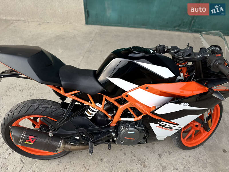 Спортбайк KTM RC 390 2017 в Товсте