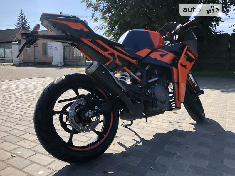 Спортбайк KTM RC 2022 в Пирятині