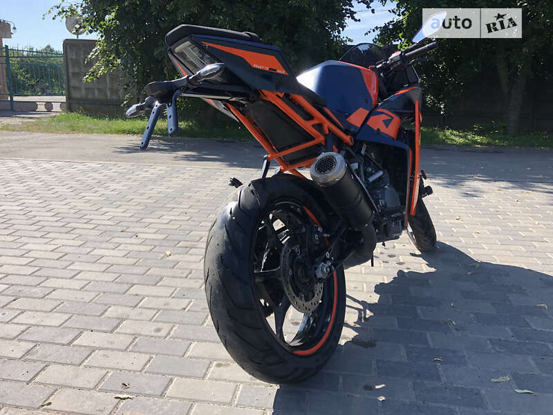 Спортбайк KTM RC 2022 в Пирятині