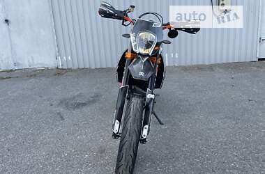 Мотоцикл Супермото (Motard) KTM SMC 690R 2017 в 