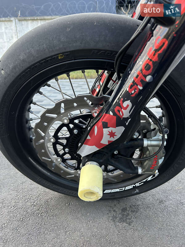 Мотоцикл Супермото (Motard) KTM SMC 690R 2019 в Киеве фото 7 Мотоцикл Супермото (Motard) KTM SMC 690R 2019 в Киеве