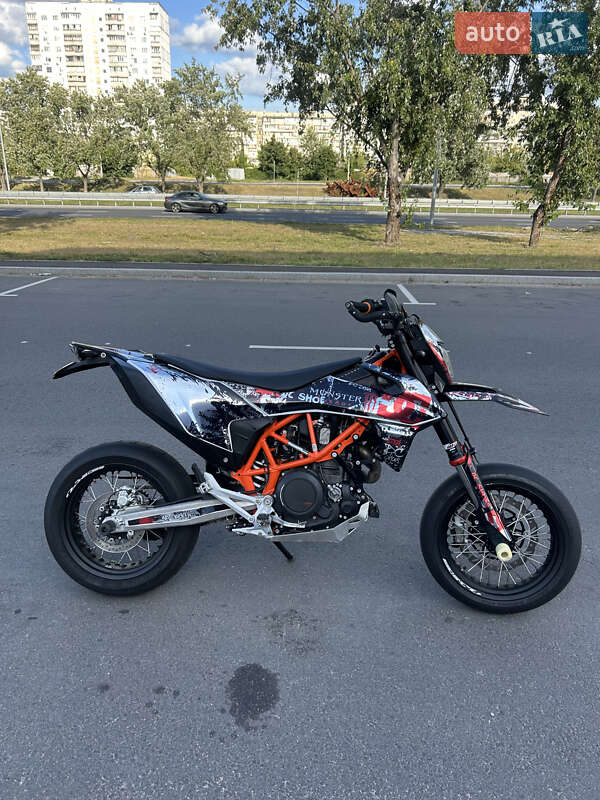 Мотоцикл Супермото (Motard) KTM SMC 690R 2019 в Киеве фото Мотоцикл Супермото (Motard) KTM SMC 690R 2019 в Киеве