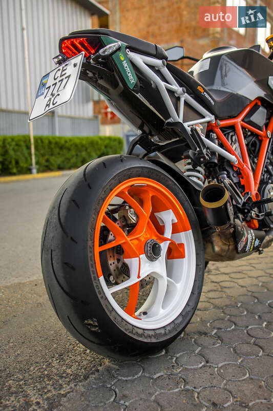 Мотоцикл Без обтекателей (Naked bike) KTM Super Duke 1290 2017 в Черновцах