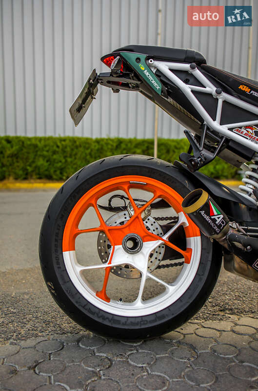 Мотоцикл Без обтекателей (Naked bike) KTM Super Duke 1290 2017 в Черновцах