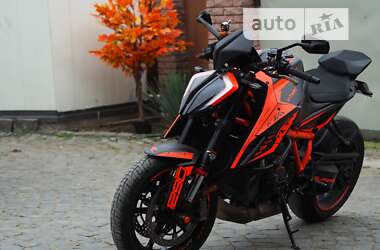 Мотоцикл Без обтікачів (Naked bike) KTM Super Duke 1290 2020 в Чернівцях