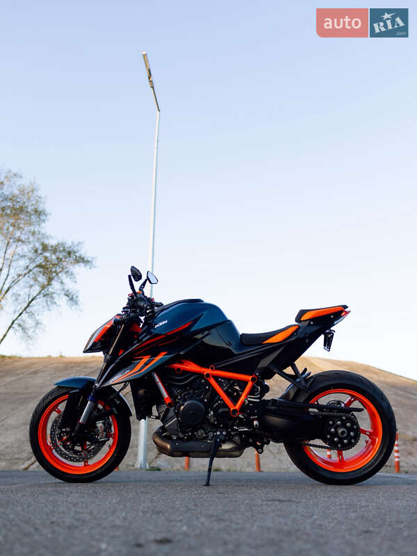 Мотоцикл Без обтікачів (Naked bike) KTM Super Duke 1290 2023 в Києві