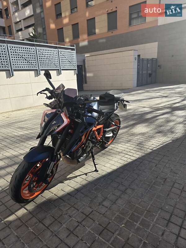 Мотоцикл Без обтекателей (Naked bike) KTM Super Duke 1290 2023 в Черноморске