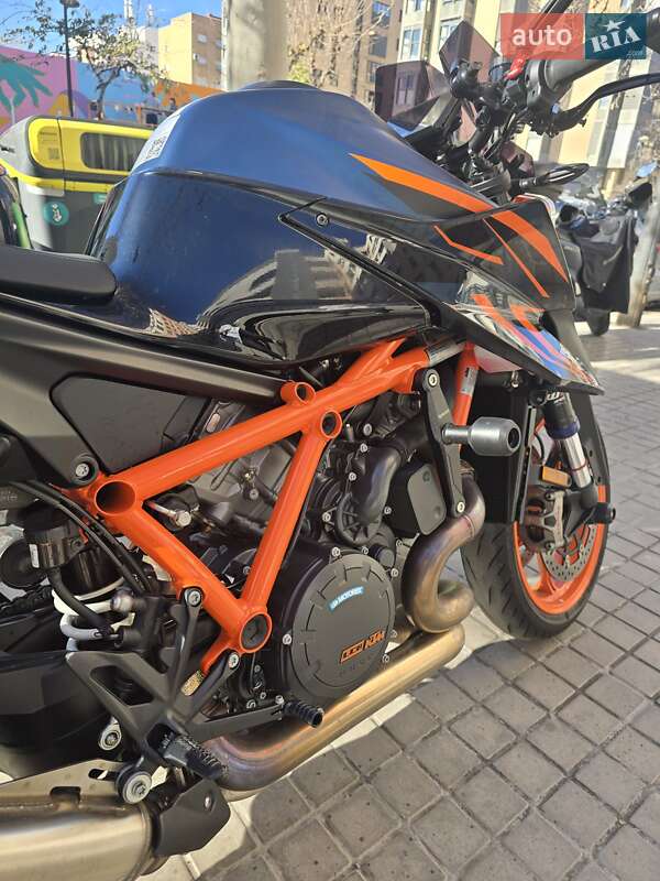 Мотоцикл Без обтекателей (Naked bike) KTM Super Duke 1290 2023 в Черноморске