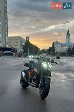 Мотоцикл Без обтікачів (Naked bike) KTM Super Duke 1290 2022 в Житомирі