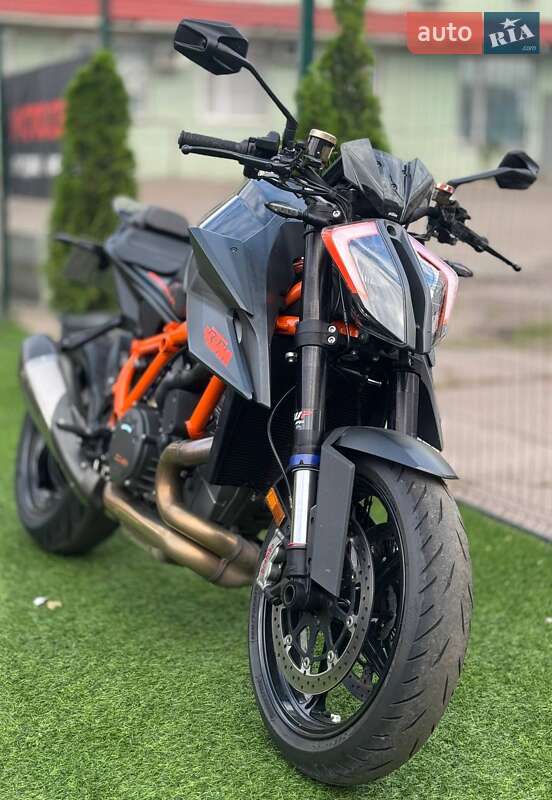 Мотоцикл Без обтекателей (Naked bike) KTM Super Duke 1290 2022 в Киеве