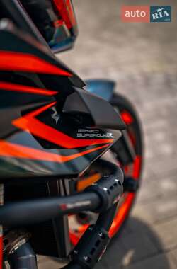 Мотоцикл Без обтекателей (Naked bike) KTM Super Duke 1290 2023 в 