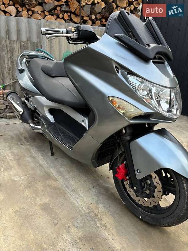 Макси-скутер Kymco Xciting 2005 в 
