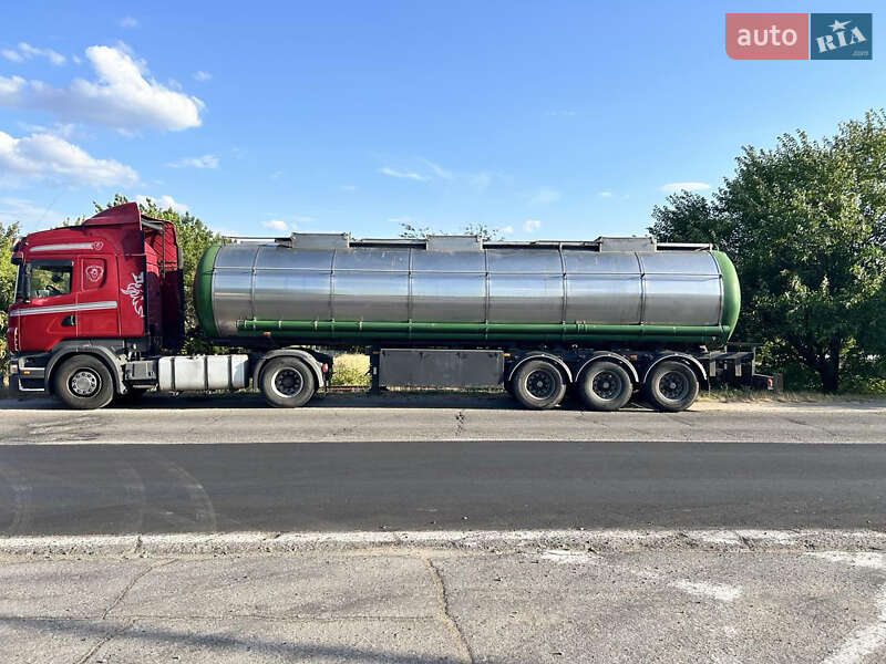 L.A.G. T 2002 L.A.G. T 2002