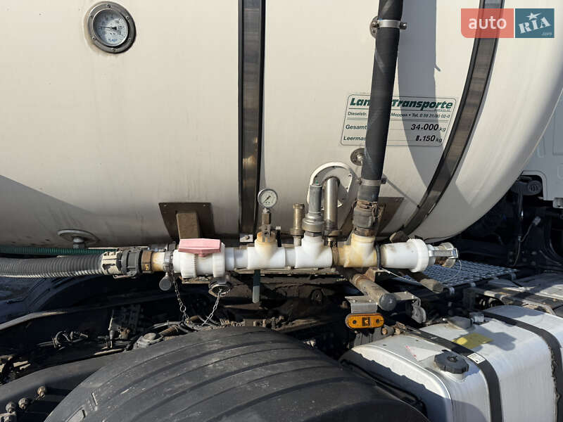 Цистерна напівпричіп LAG 0-3-34KHSL 2005 в Жовкві