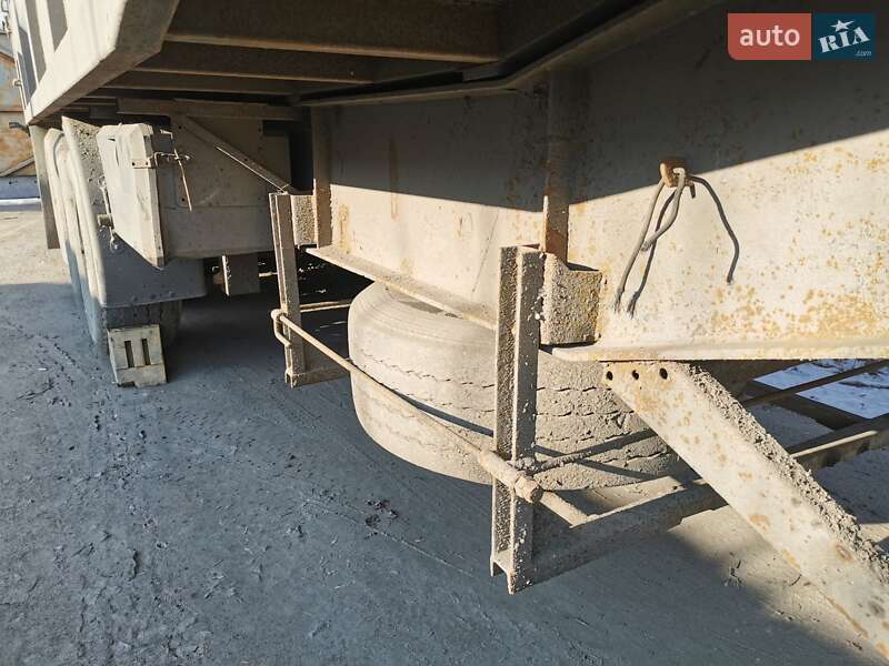 Самосвал полуприцеп LAG 0-3-375L 2000 в Черкассах