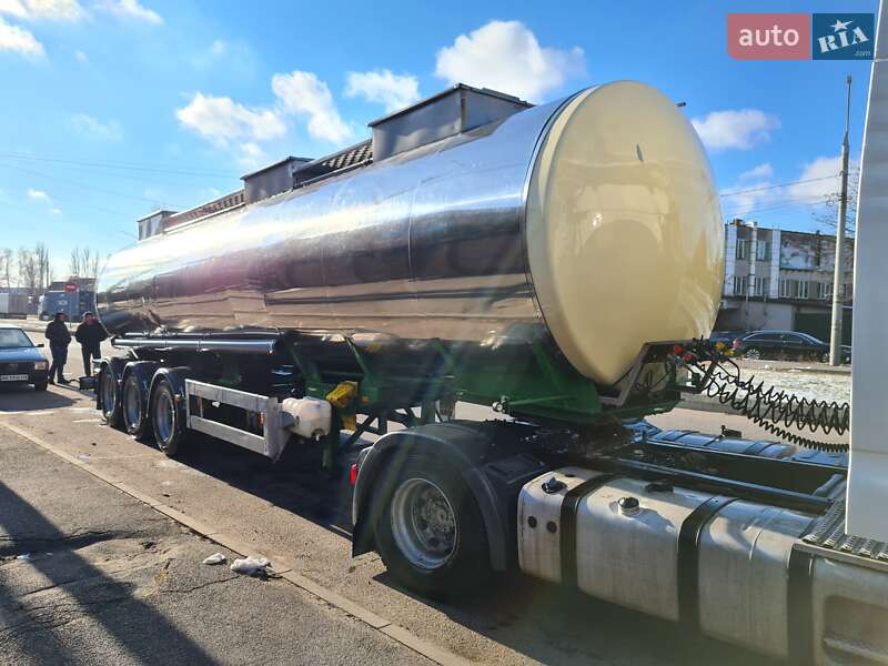 Цистерна полуприцеп LAG 0-3-39 2004 в Виннице