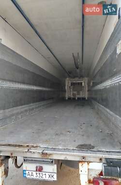 Рефрижератор полуприцеп Lamberet LVFS 2003 в 