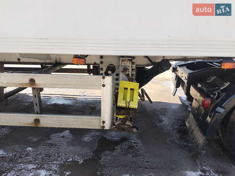 Рефрижератор полуприцеп Lamberet LVFS 2002 в Киеве