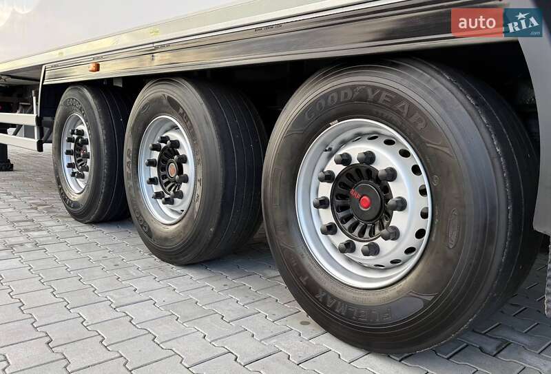 Рефрижератор полуприцеп Lamberet Termo King SMX 2014 в Дубно