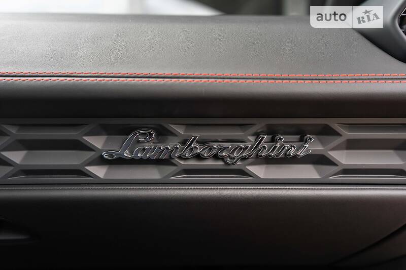 Купе Lamborghini Huracan 2018 в Львове