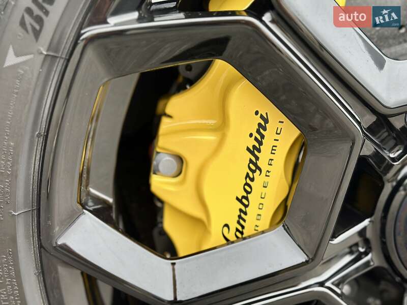 Купе Lamborghini Huracan 2024 в Києві