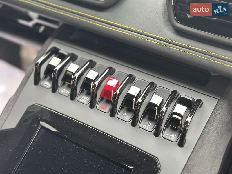 Купе Lamborghini Huracan 2024 в Києві