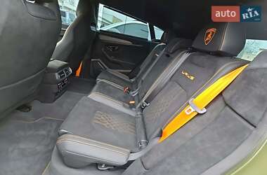 Внедорожник / Кроссовер Lamborghini Urus 2023 в 