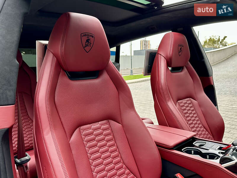 Внедорожник / Кроссовер Lamborghini Urus 2020 в Киеве