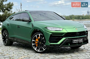 Позашляховик / Кросовер Lamborghini Urus 2020 в 