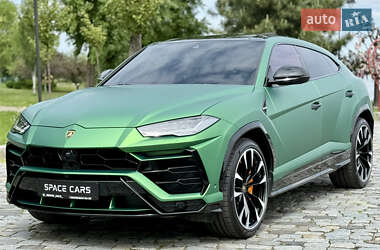 Позашляховик / Кросовер Lamborghini Urus 2020 в 