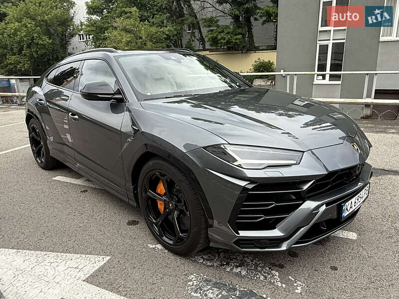 Внедорожник / Кроссовер Lamborghini Urus 2019 в Киеве