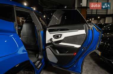 Внедорожник / Кроссовер Lamborghini Urus 2018 в 