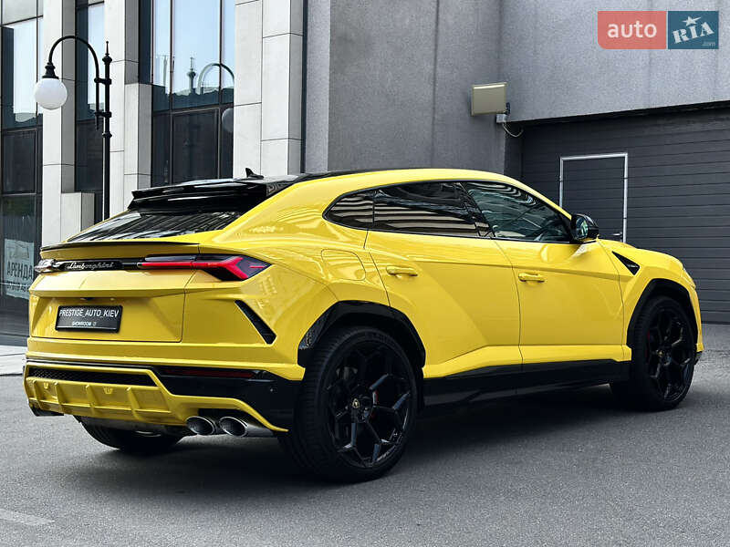 Позашляховик / Кросовер Lamborghini Urus 2019 в Києві