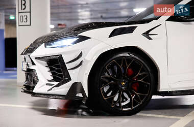 Внедорожник / Кроссовер Lamborghini Urus 2022 в 
